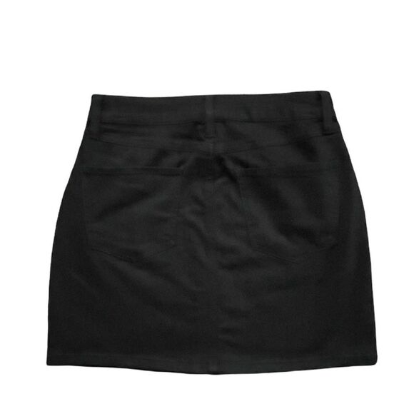 NWOT SO Black jean Skirt with Zipper Size 7 / 28W - Picture 6 of 7